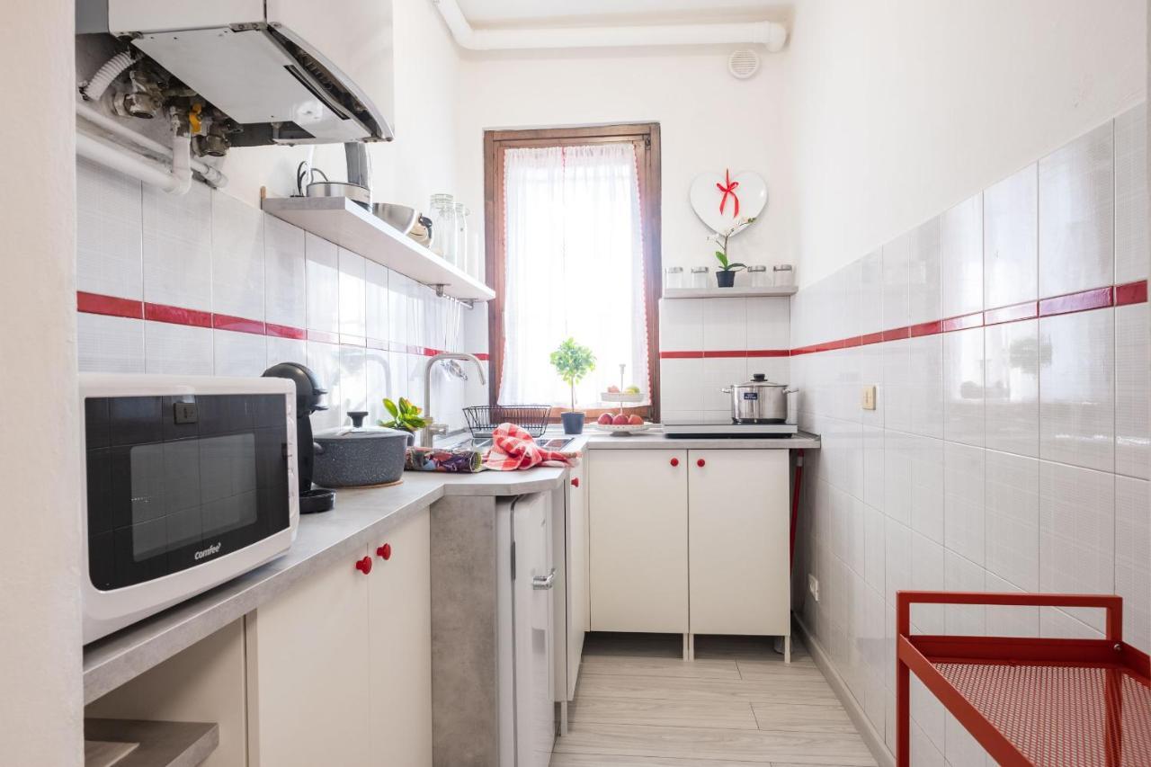 Casa Dolce Casa Desenzano - 2 Passi Dal Lago Apartment Desenzano del Garda Bagian luar foto